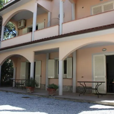 Il Boschetto Lägenhetshotell San Vincenzo